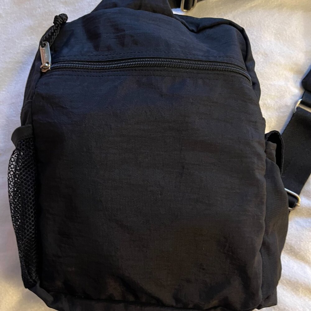 🎉Final Reduction🎉Baggallini Black Crossbody Travel Bag/Purse - Picture 3 of 12